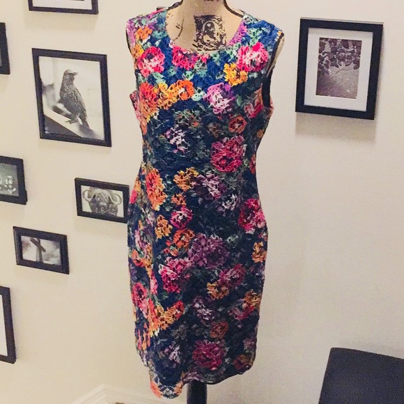 Worthington Sleeveless Flower Dress 🌸 - Picture 2 of 5